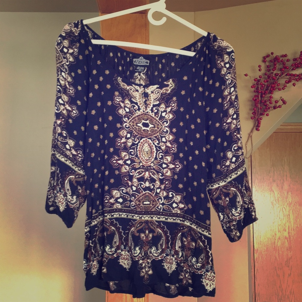 Navy blue top